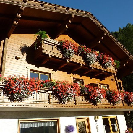 Pension Appartement Ambrosi ไฮลิเกนบลูท ภายนอก รูปภาพ