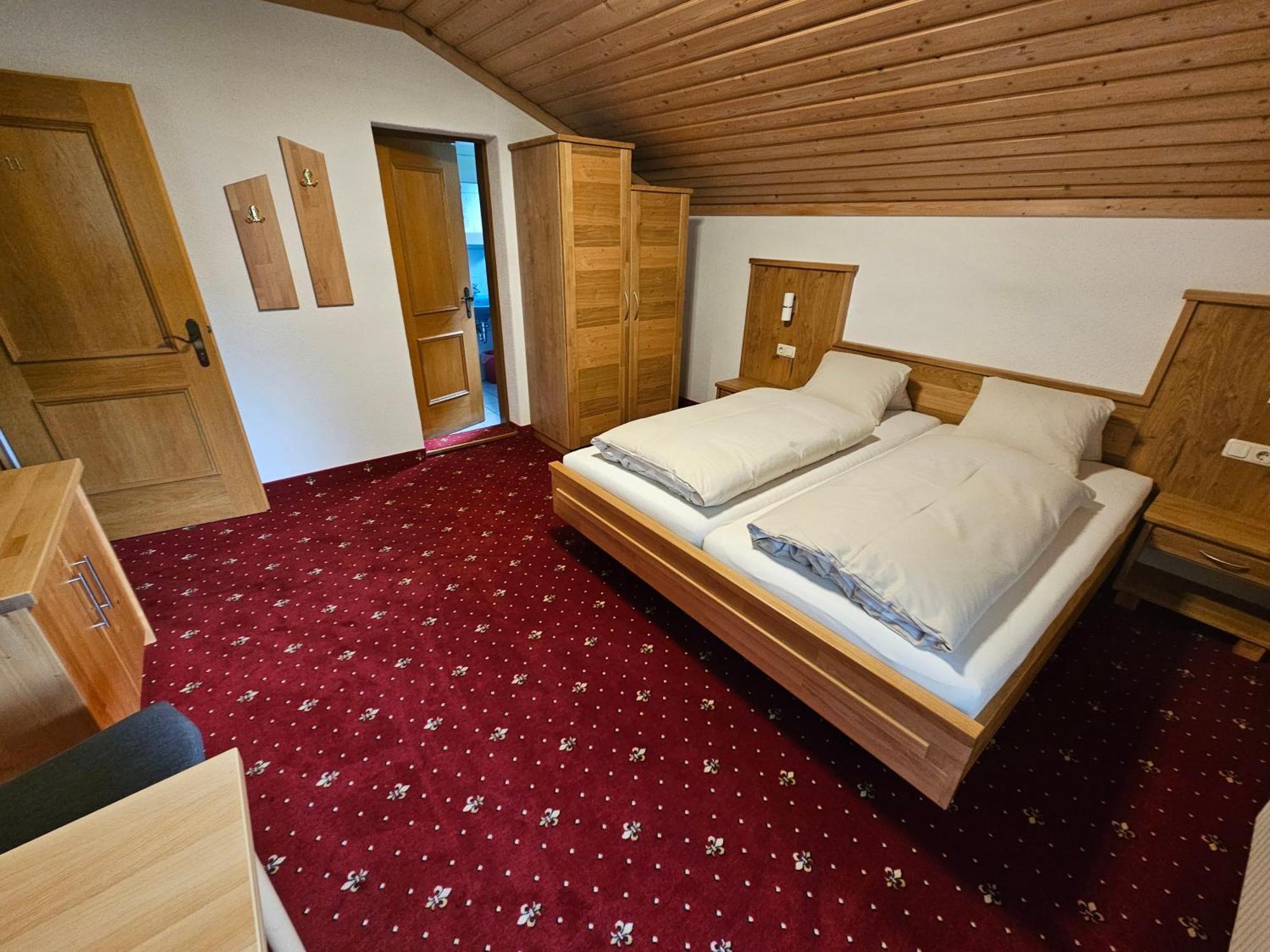 Pension Appartement Ambrosi ไฮลิเกนบลูท ภายนอก รูปภาพ