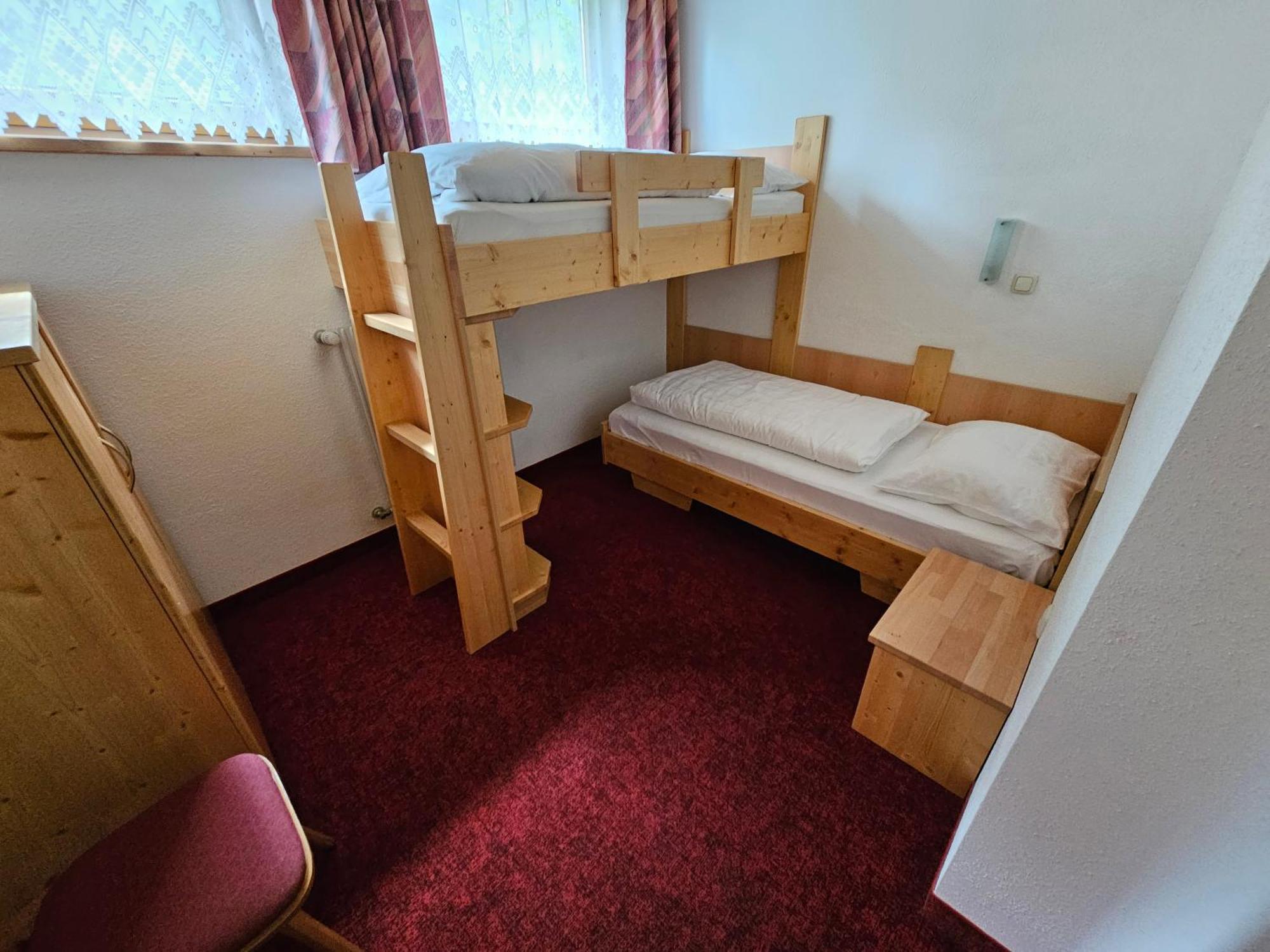 Pension Appartement Ambrosi ไฮลิเกนบลูท ภายนอก รูปภาพ