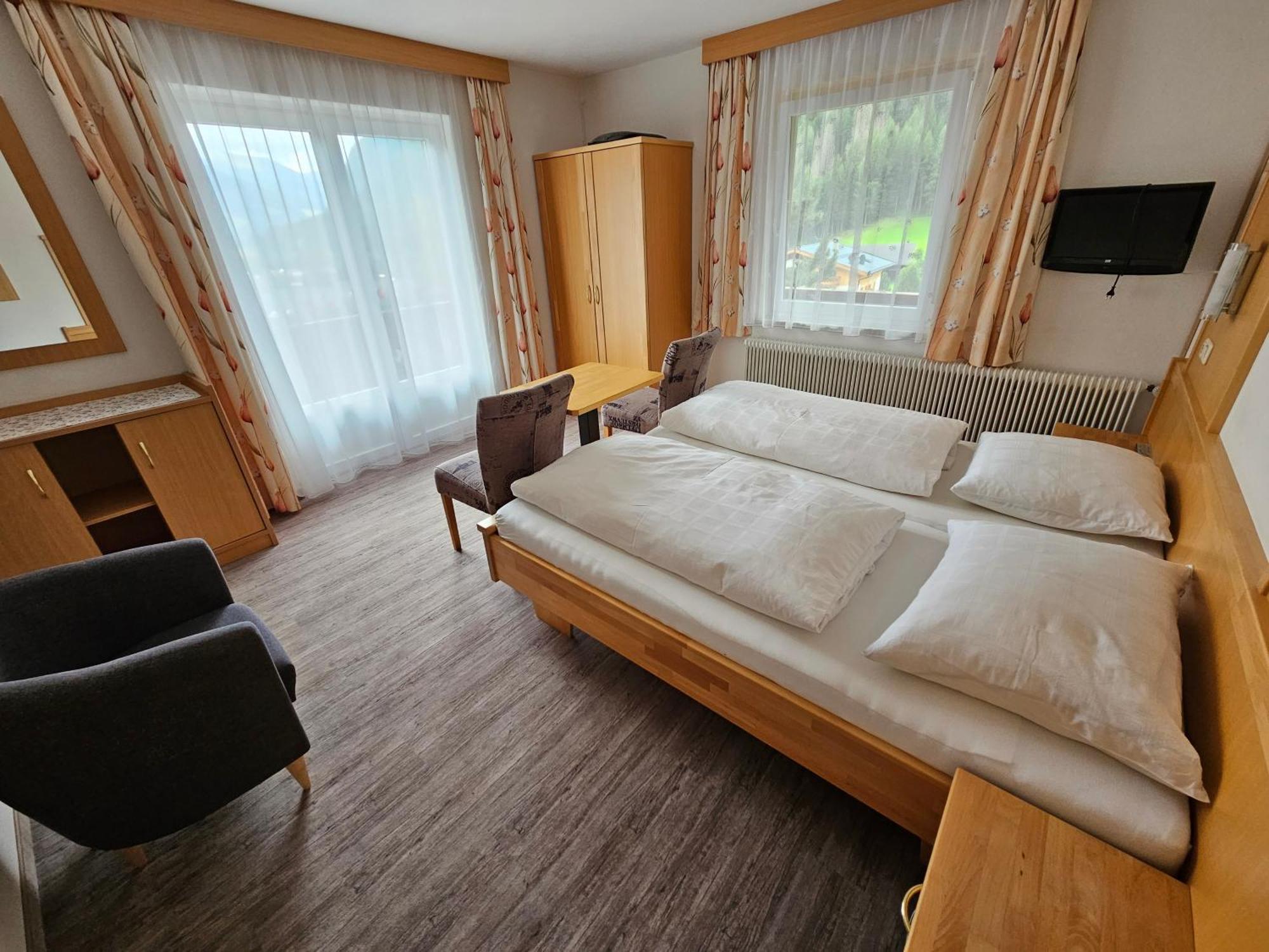 Pension Appartement Ambrosi ไฮลิเกนบลูท ภายนอก รูปภาพ
