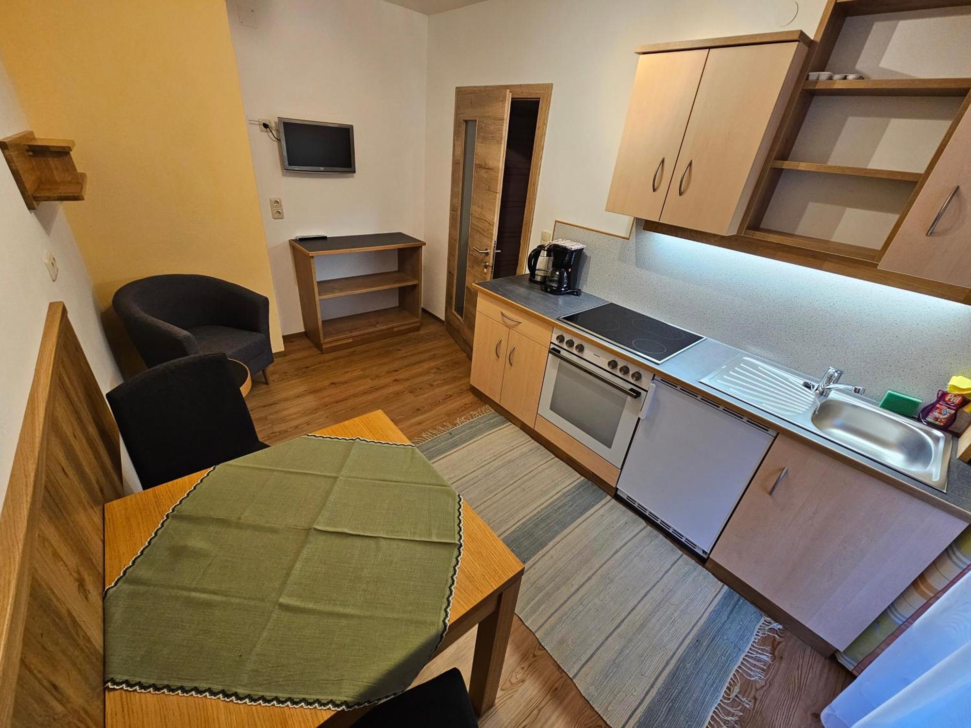 Pension Appartement Ambrosi ไฮลิเกนบลูท ภายนอก รูปภาพ