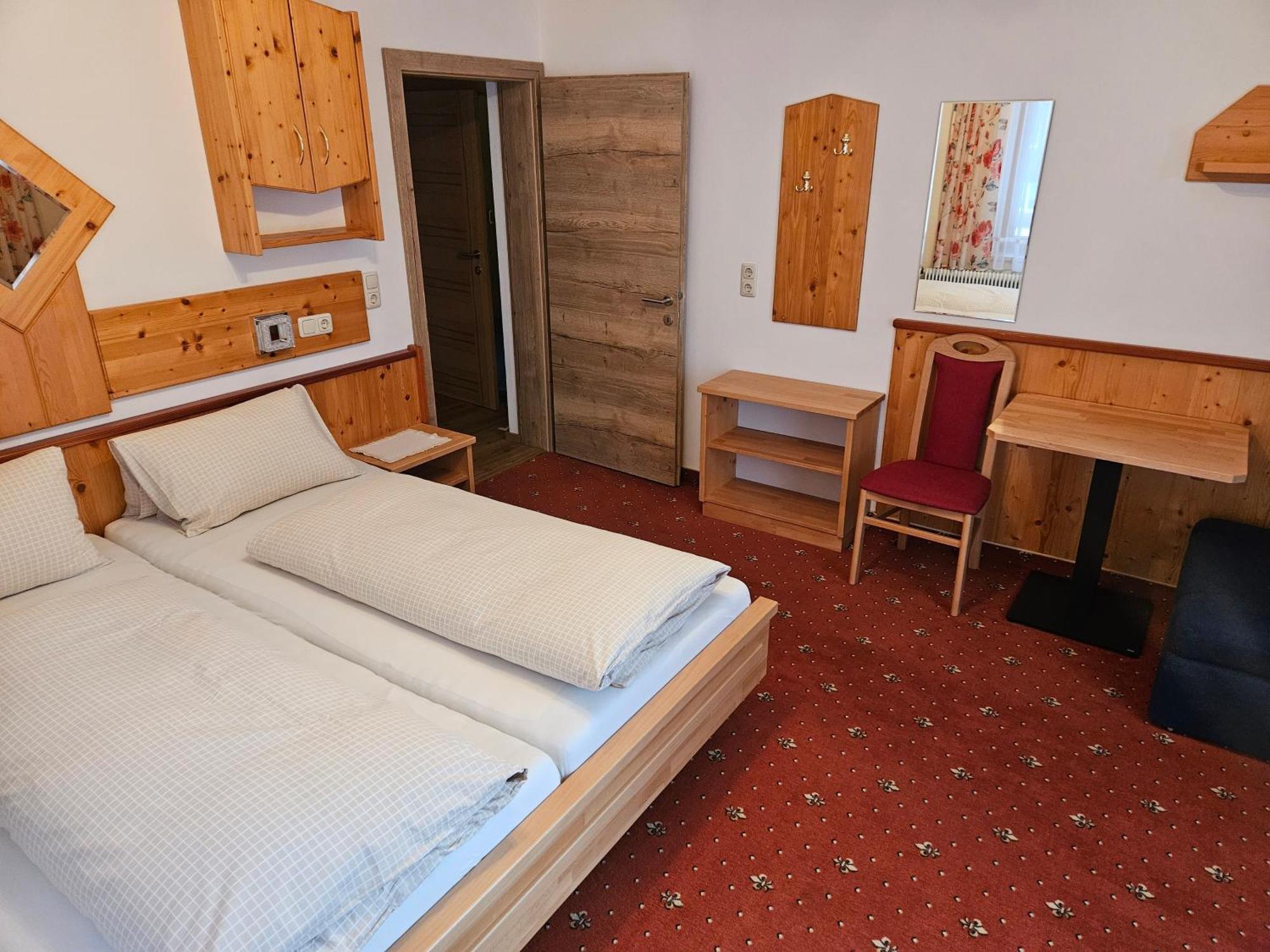 Pension Appartement Ambrosi ไฮลิเกนบลูท ภายนอก รูปภาพ
