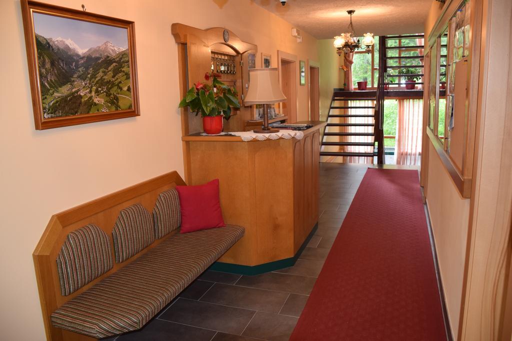 Pension Appartement Ambrosi ไฮลิเกนบลูท ภายนอก รูปภาพ